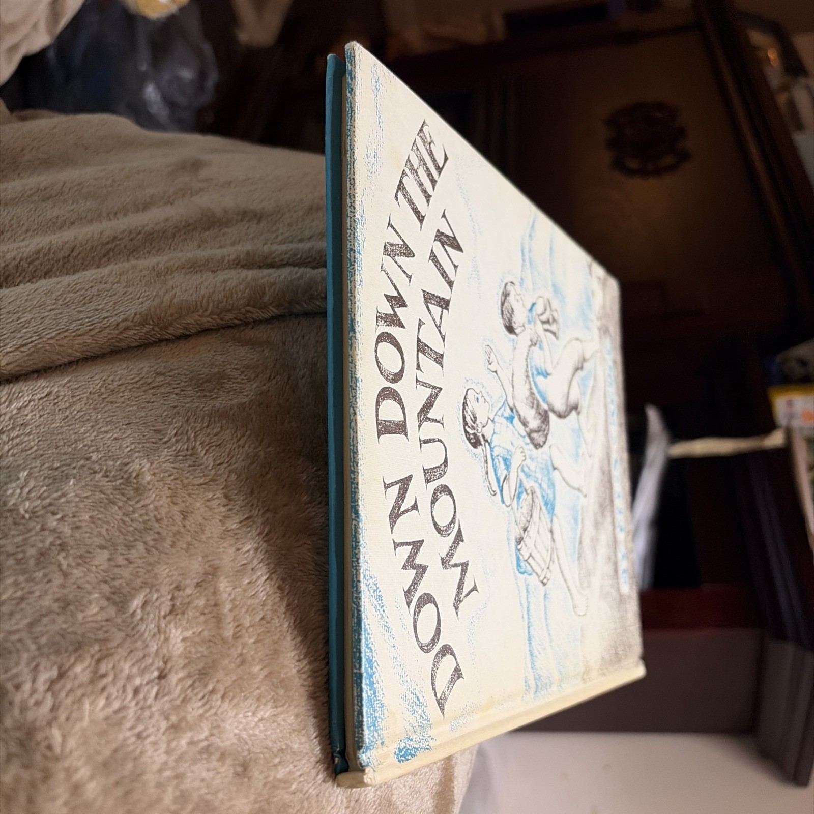 Down Down the Mountain HC Children’s Book Ellis Credle 1961 Weekly Reader Ed.