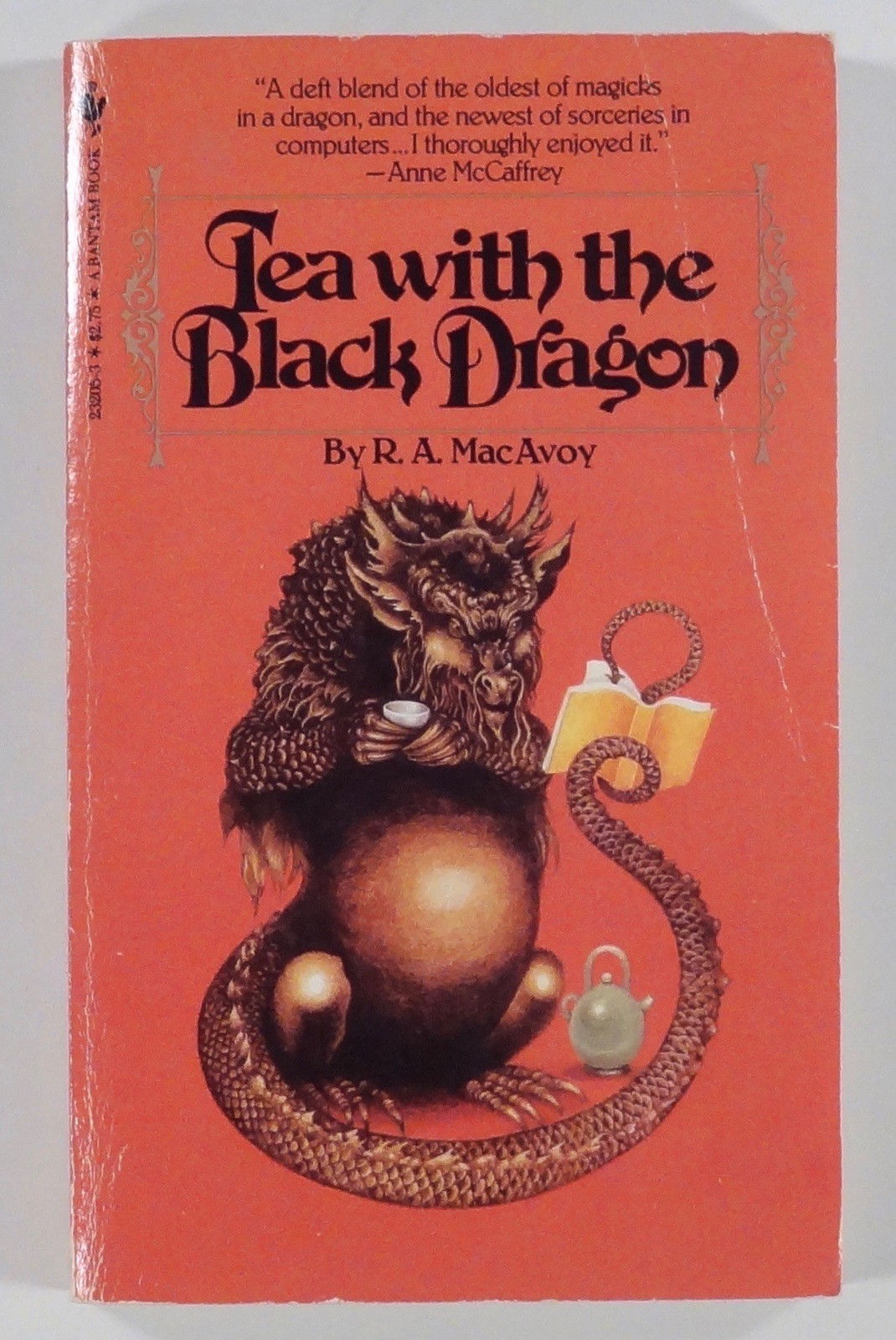 1983 R. A. MacAvoy TEA WITH THE BLACK DRAGON urban fantasy romance novel