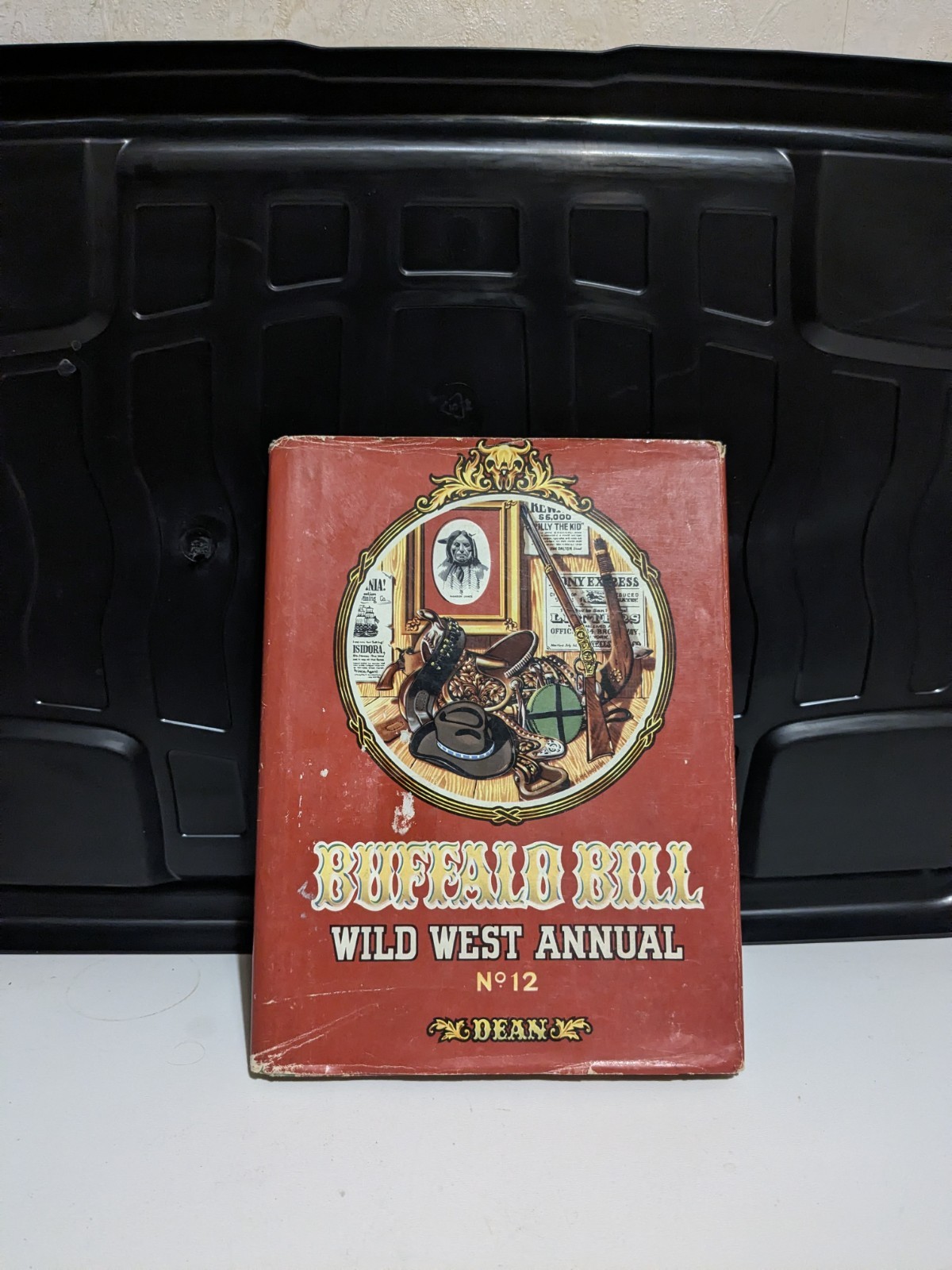 Buffalo Bill Wild West Annual No. 12 1960s Vintage Hardback Book Dust Cover