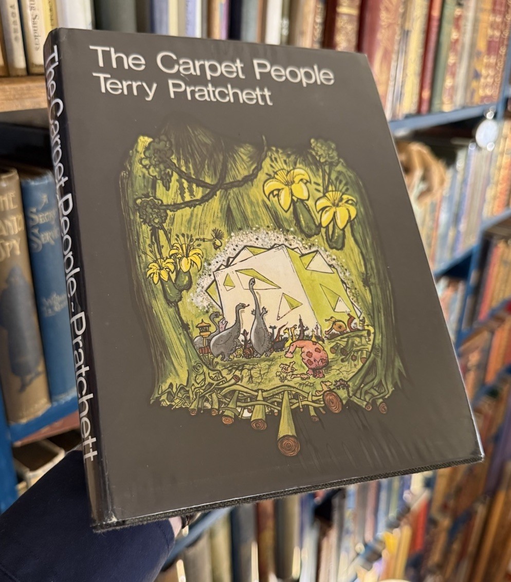 Terry Pratchett : The Carpet People : First UK Edition : Colin Smythe 1971