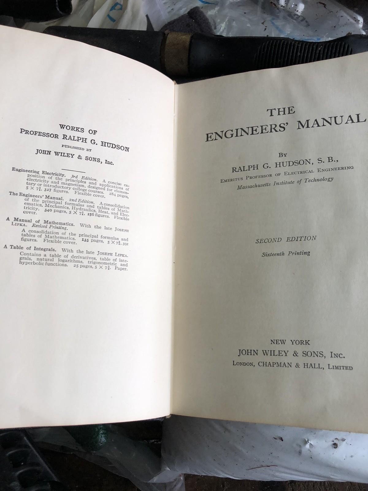 THE ENGINEERS‘ MANUAL By Ralph G. Hudson (1944) Second Edition RARE FIND