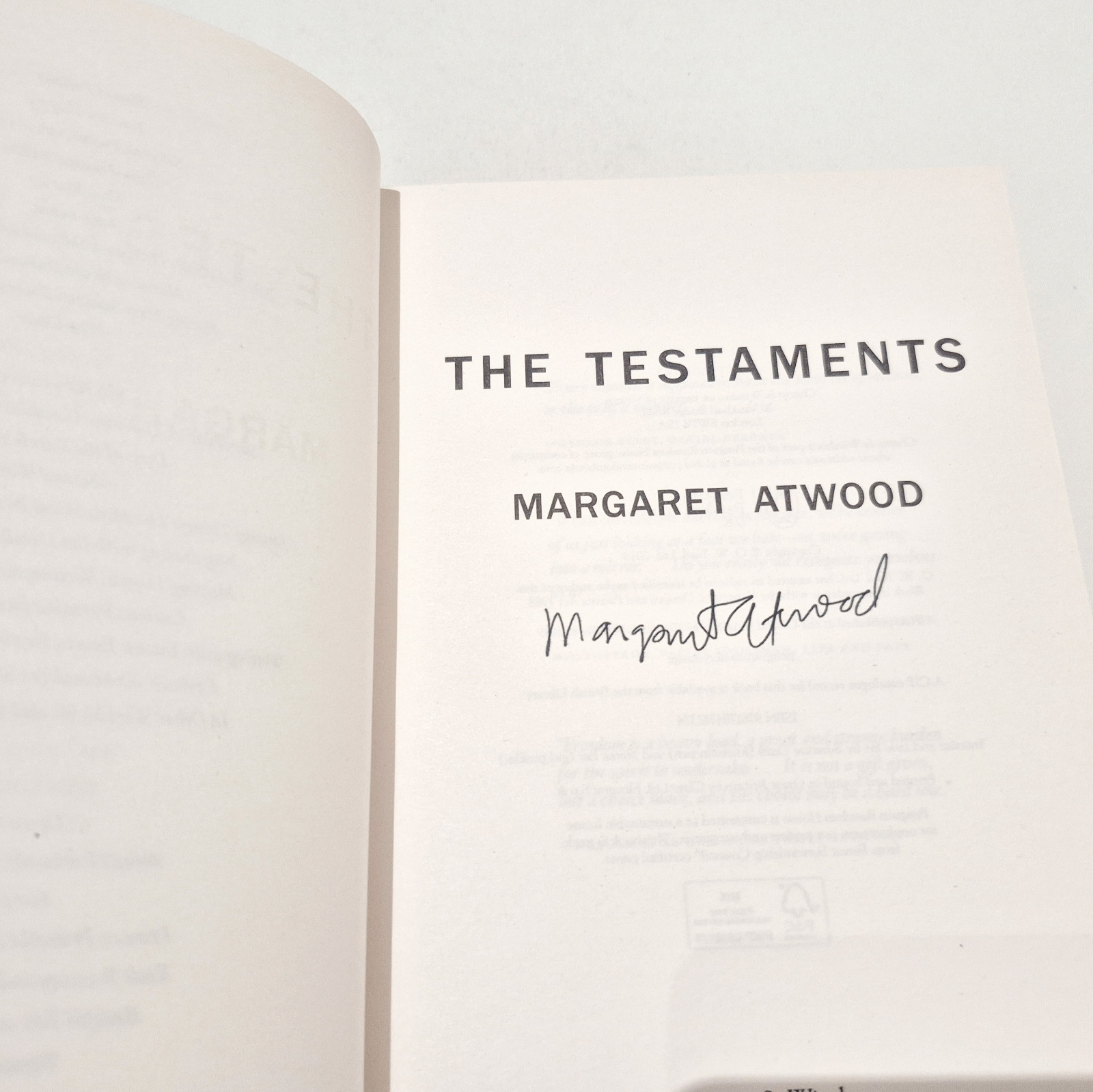 The Testaments – SIGNED – Margaret Atwood -1st ed / 1st imp – Superb cond