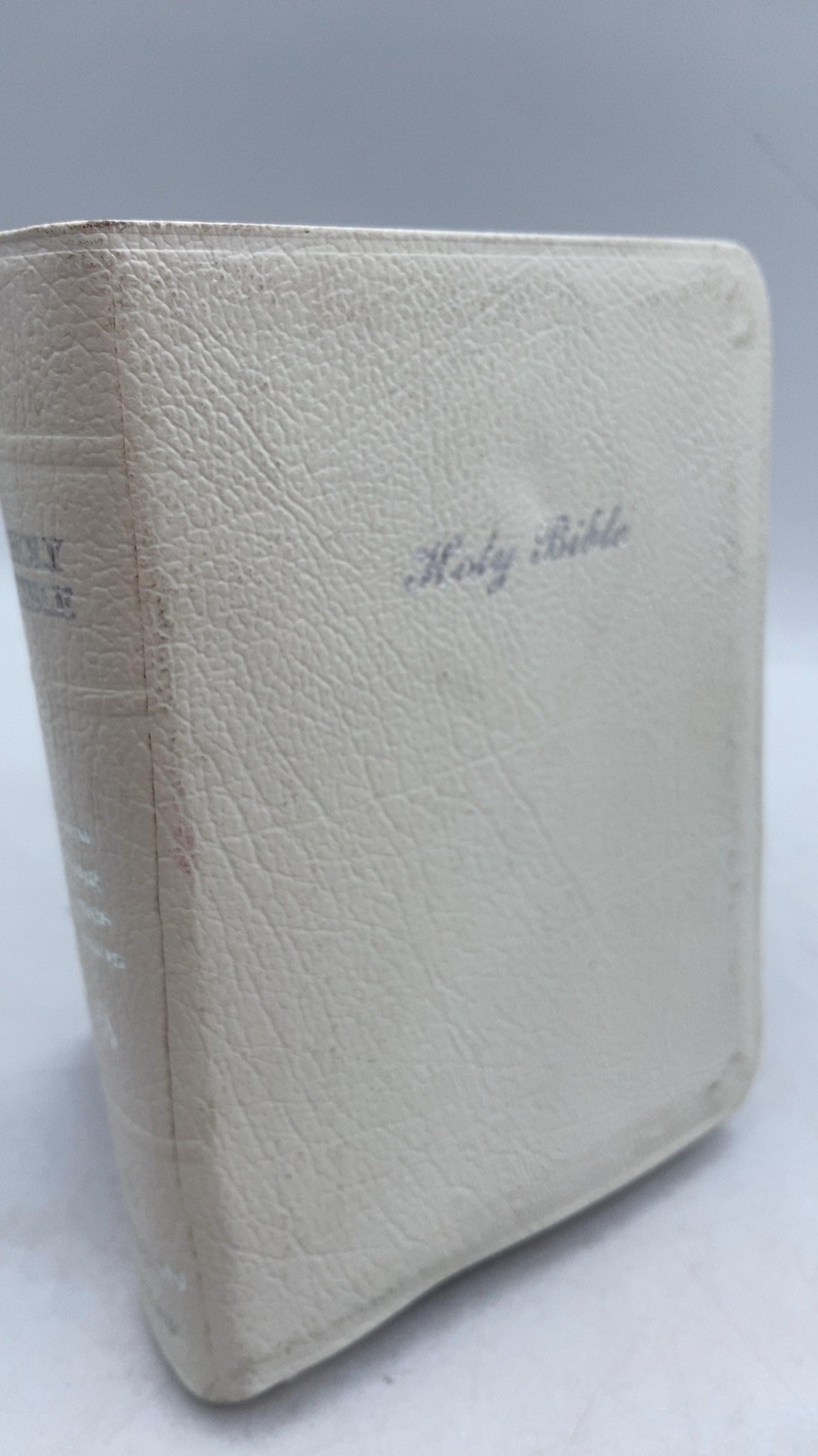 The Holy Bible, New King James Version Hardcover Compact Reference Edition 1985