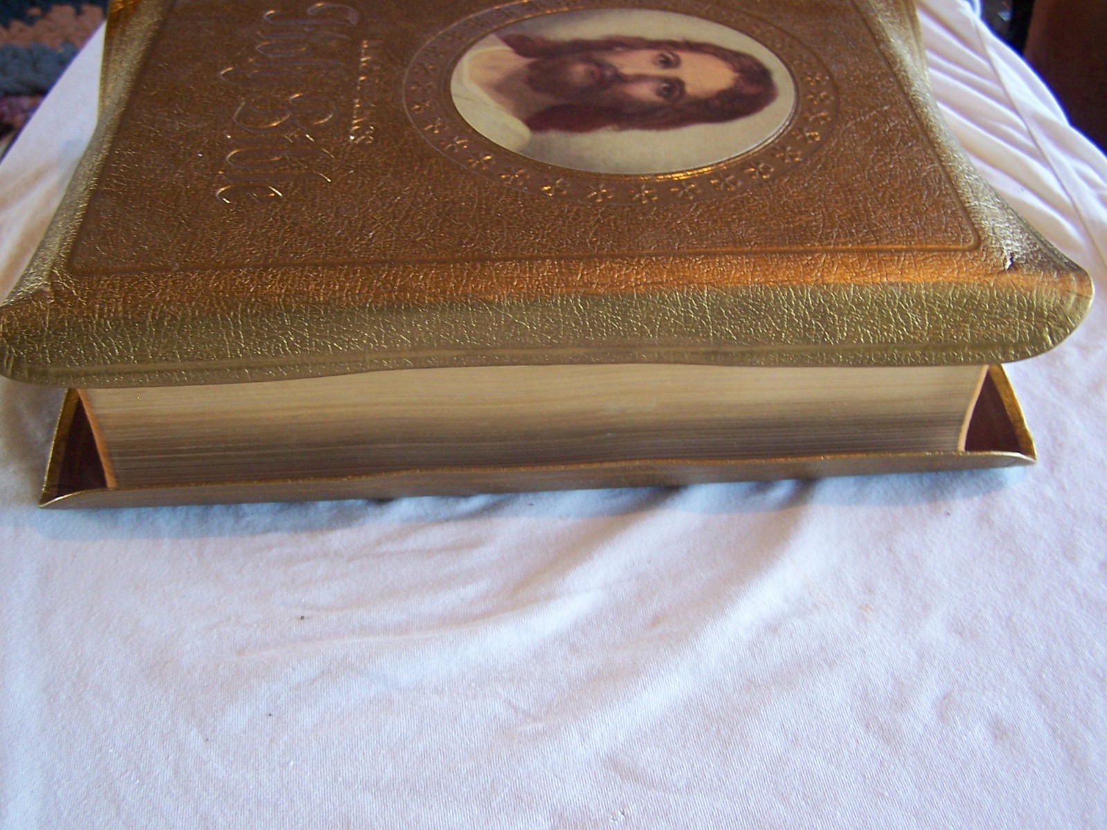 XL Holy Bible Vintage King Of Kings Clarified Edition King James Version 1966