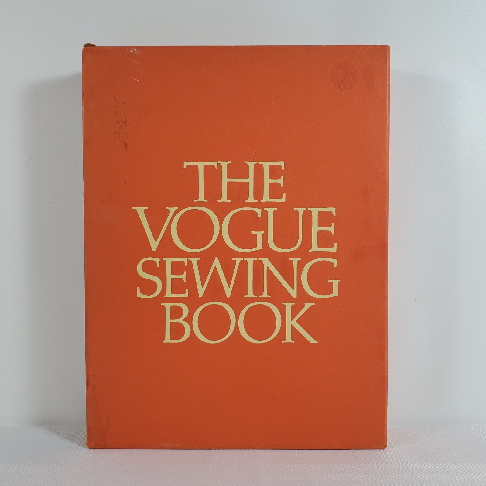 The Vogue Sewing Book 1970 1st Edition 1st Printing Slipcover Doubleday HC