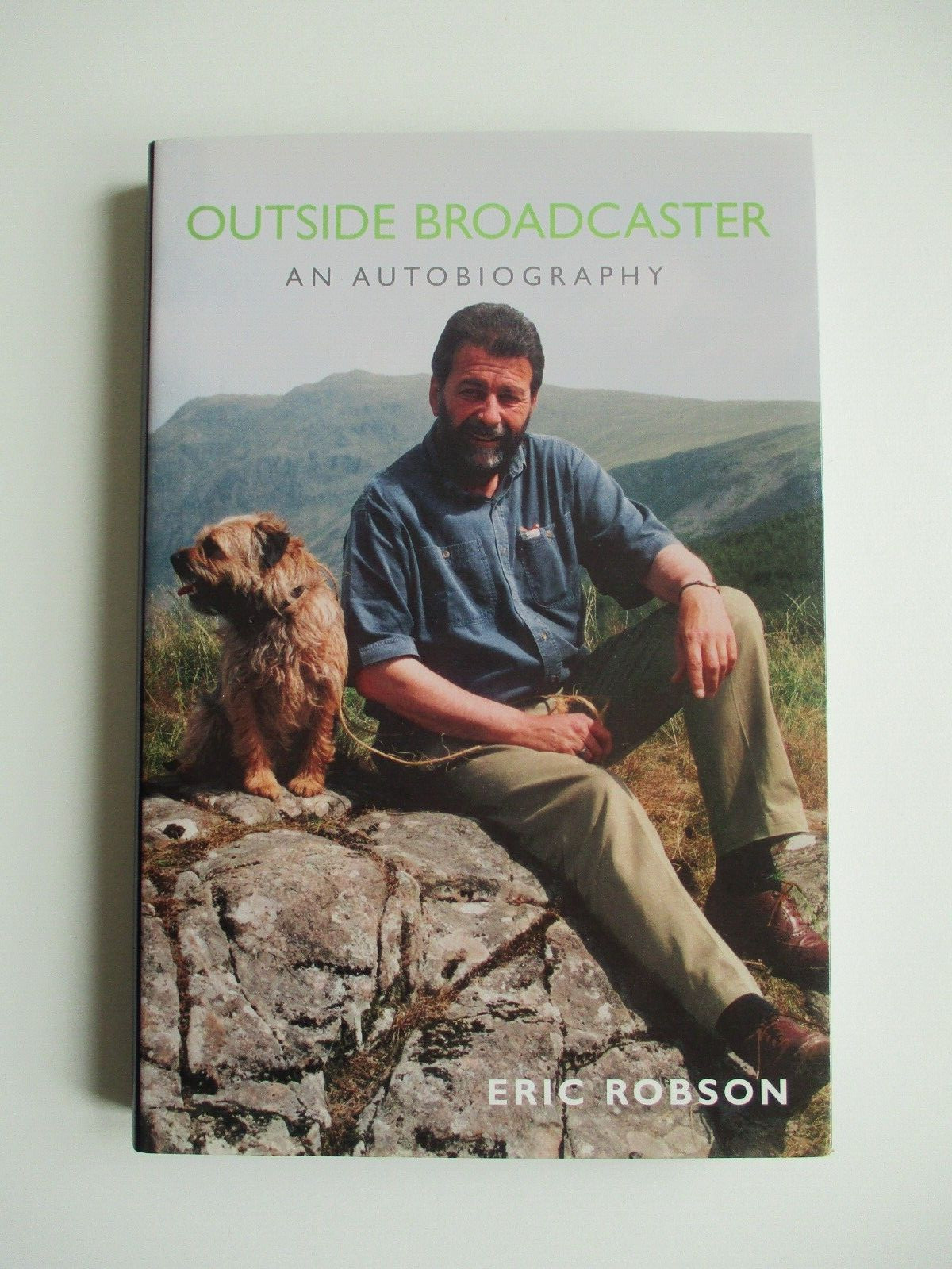 SIGNED Eric Robson OUTSIDE BROADCASTER An Autobiography HARDBACK D/J