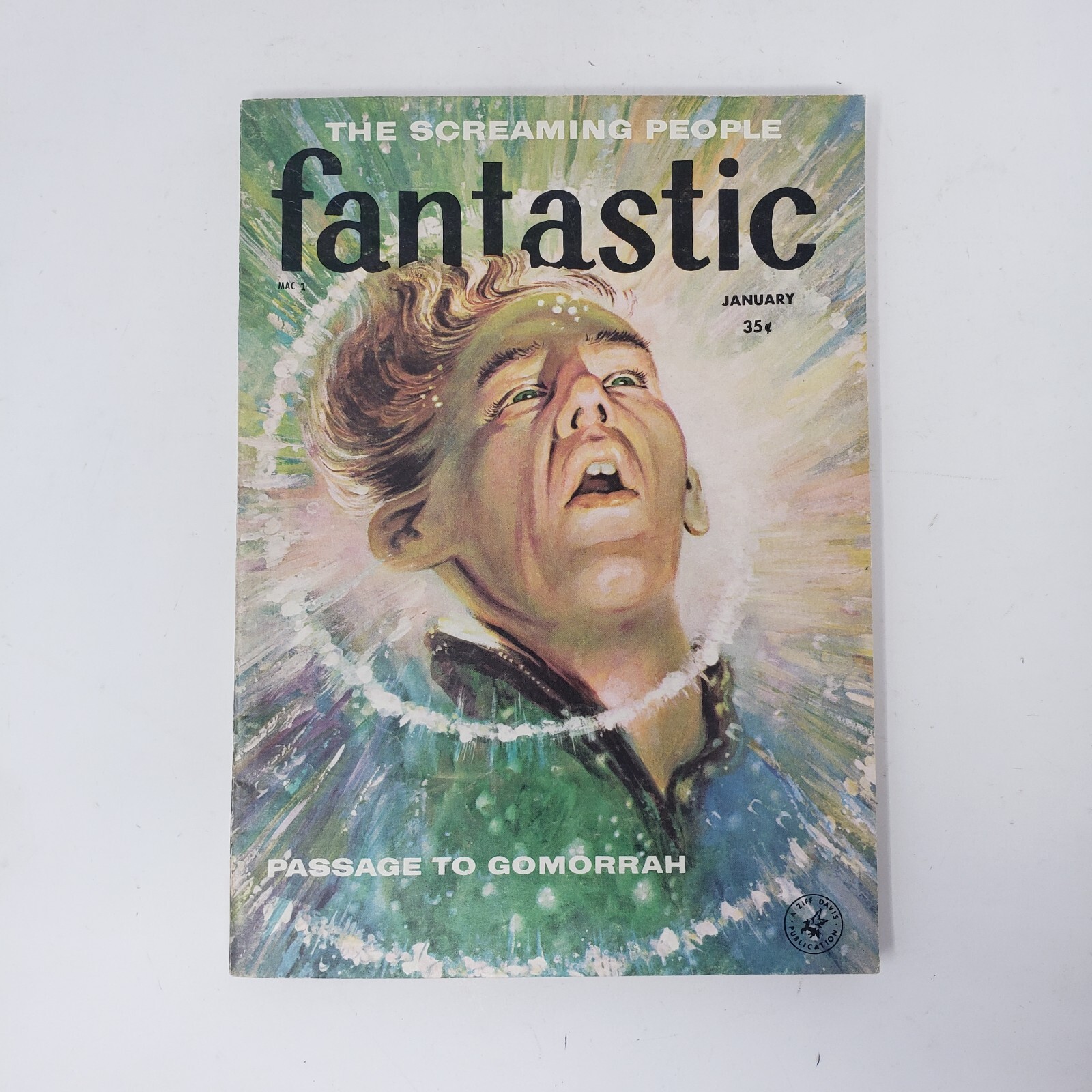 Fantastic – Vol 8 #1 – Jan 1959, Illustrated, Robert Bloch Story, PB