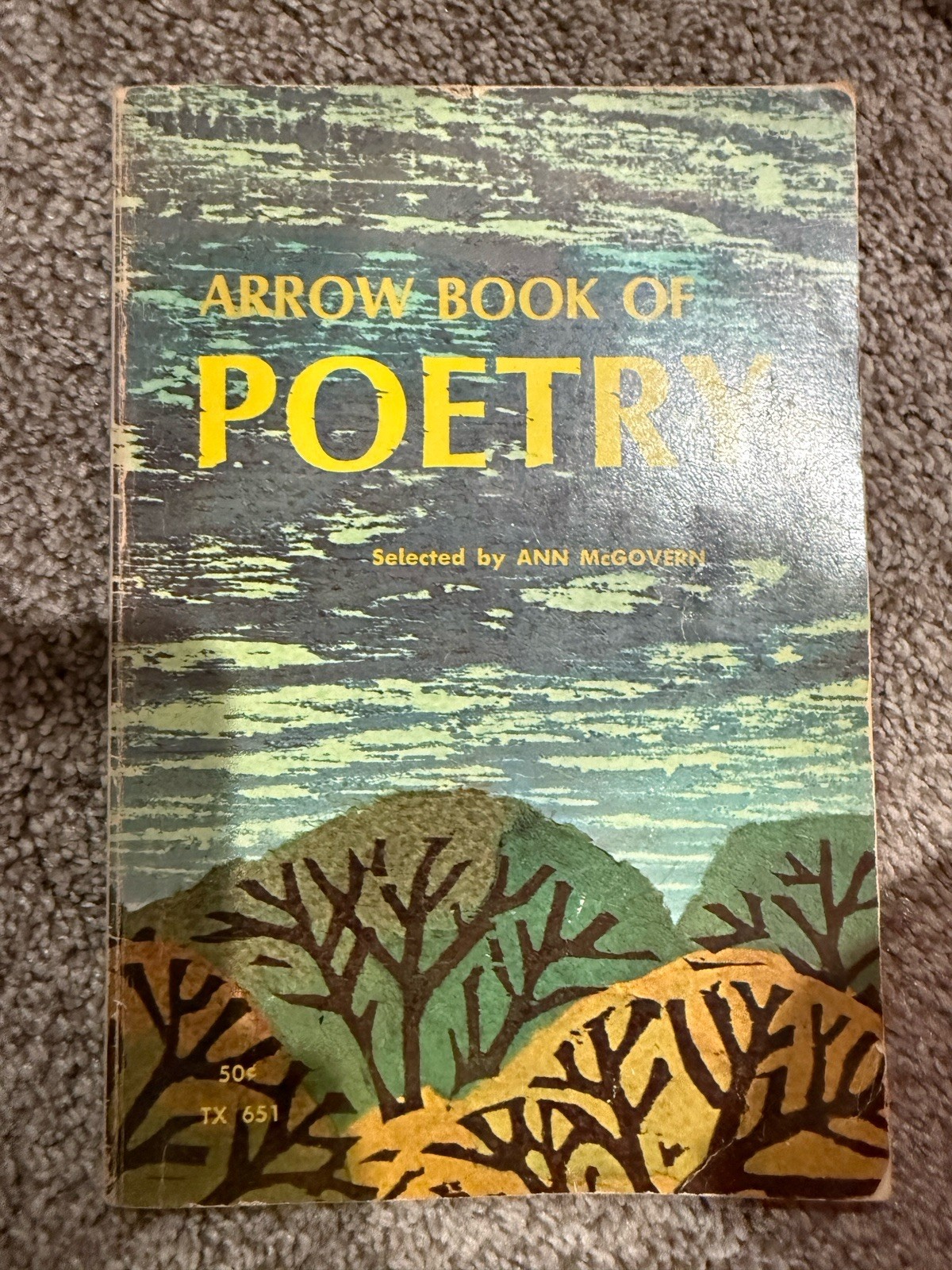 1968 Arrow Book Of Poetry by Ann McGovern Scholastic 4th Printing Paperback