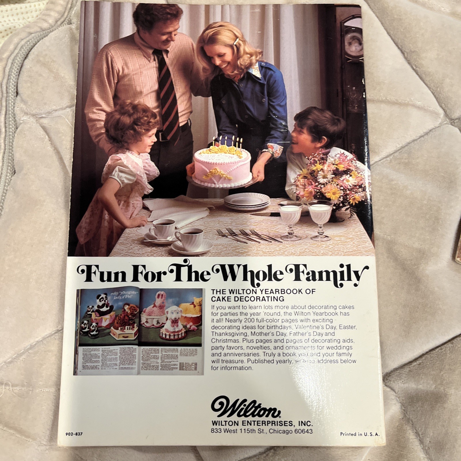 Lot of 2 Wilton Cake Decorating the Easy Wilton Way and Basic Cake Decorating