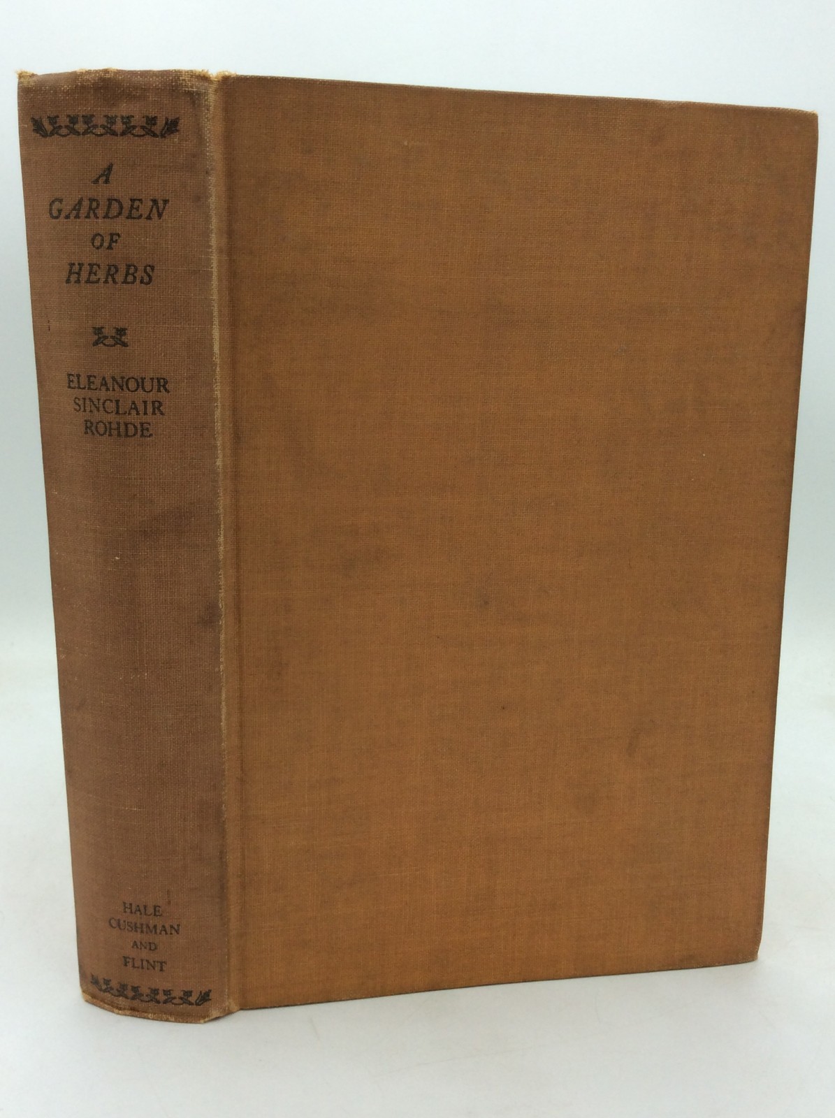 A GARDEN OF HERBS – Eleanour Sinclair Rohde – 1936 – vintage nature illustrated