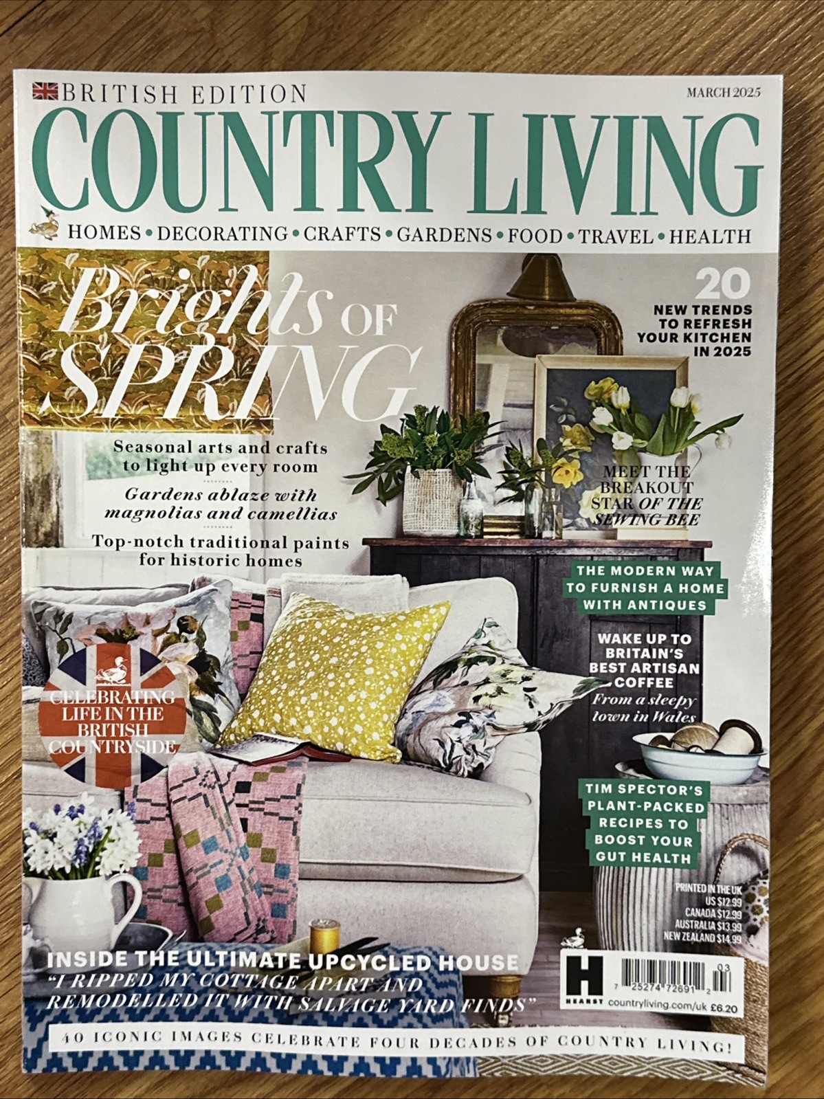 COUNTRY LIVING BRITISH MAGAZINE MARCH 2025 BRIGHTS OF SPRING