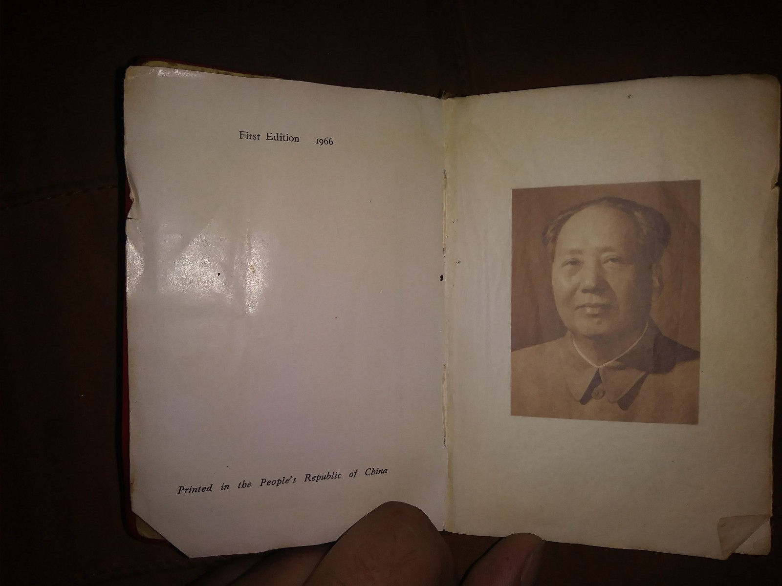 Quotations from Chairman Mao Tse-Tung – 1st Edition 1966 (PRC) w/ PLP pin RARE