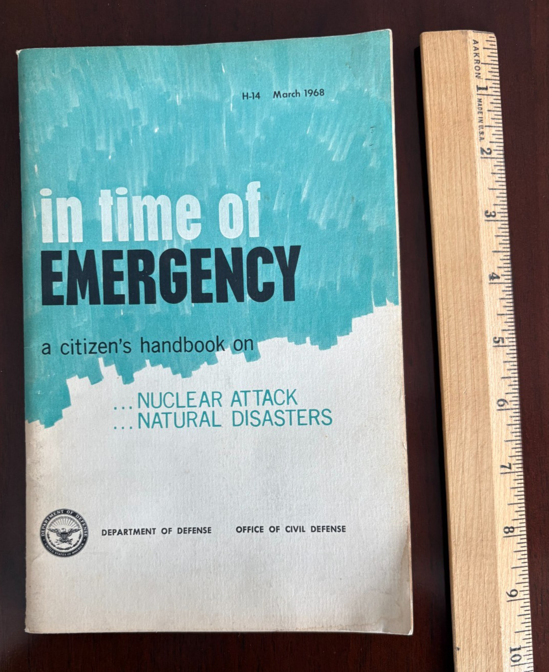 F US Dept of Defense In Time of Emergency 1968 Handbook Nuclear Attack Survival