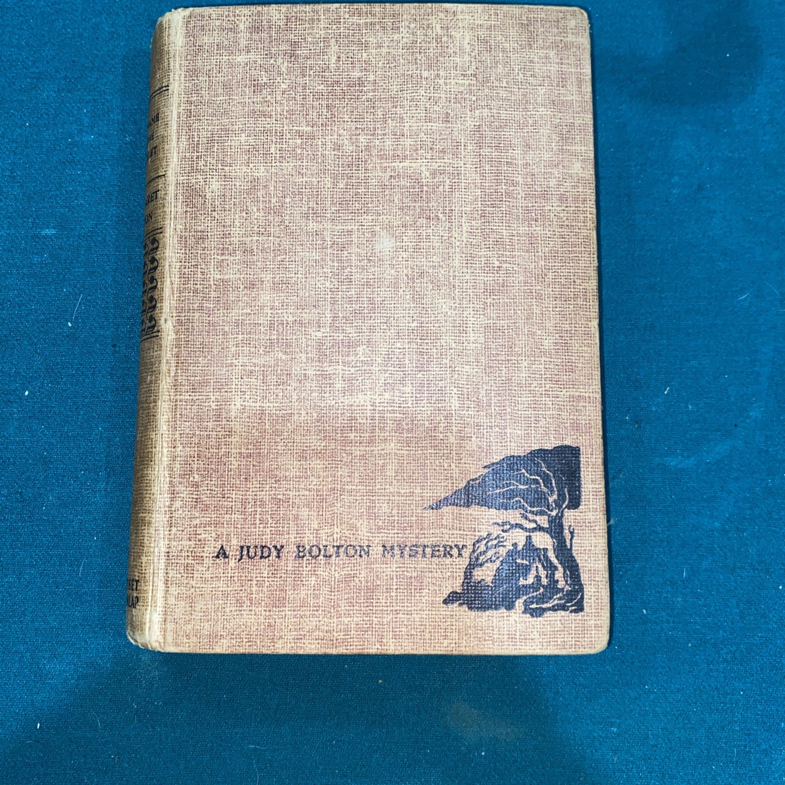 A Judy Bolton Mystery The Name On The Bracelet Margaret Sutton 1940