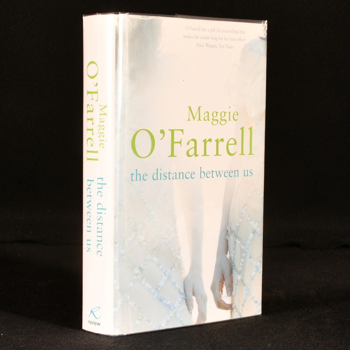 2004 The Distance Between Us By Maggie O’Farrell First Edition