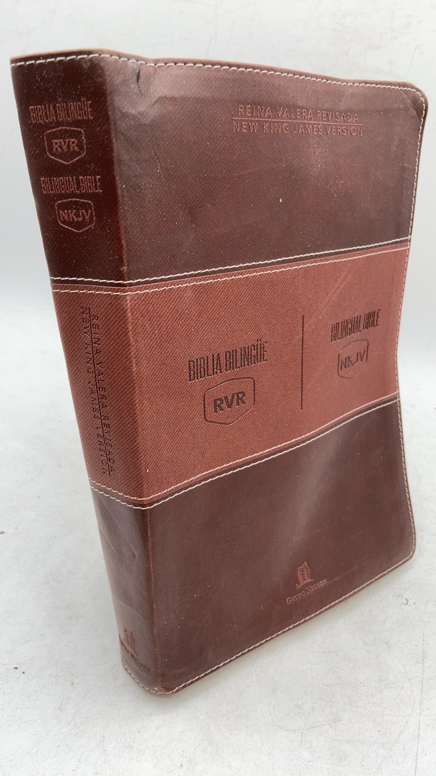 Biblia Bilingüe Reina Valera Revisada / New King James Version Hardcover 2018