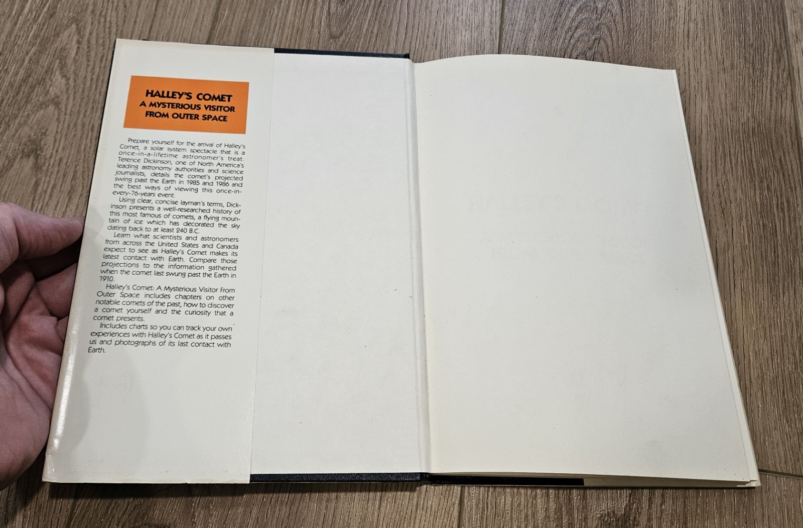 Halley’s Comet A Mysterious Visitor From Outer Space Terence Dickinson 1985 HCDJ
