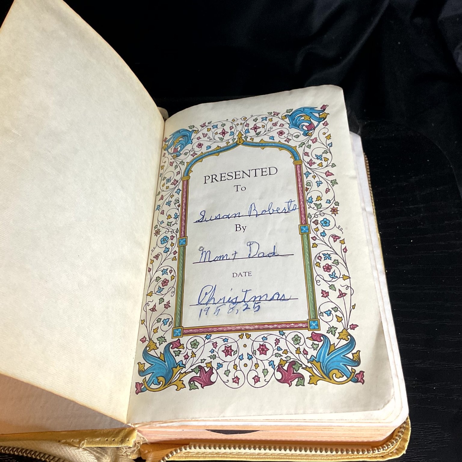 Holy Bible King James Version Self-Pronouncing Edition 1953 Illustrated Zippered