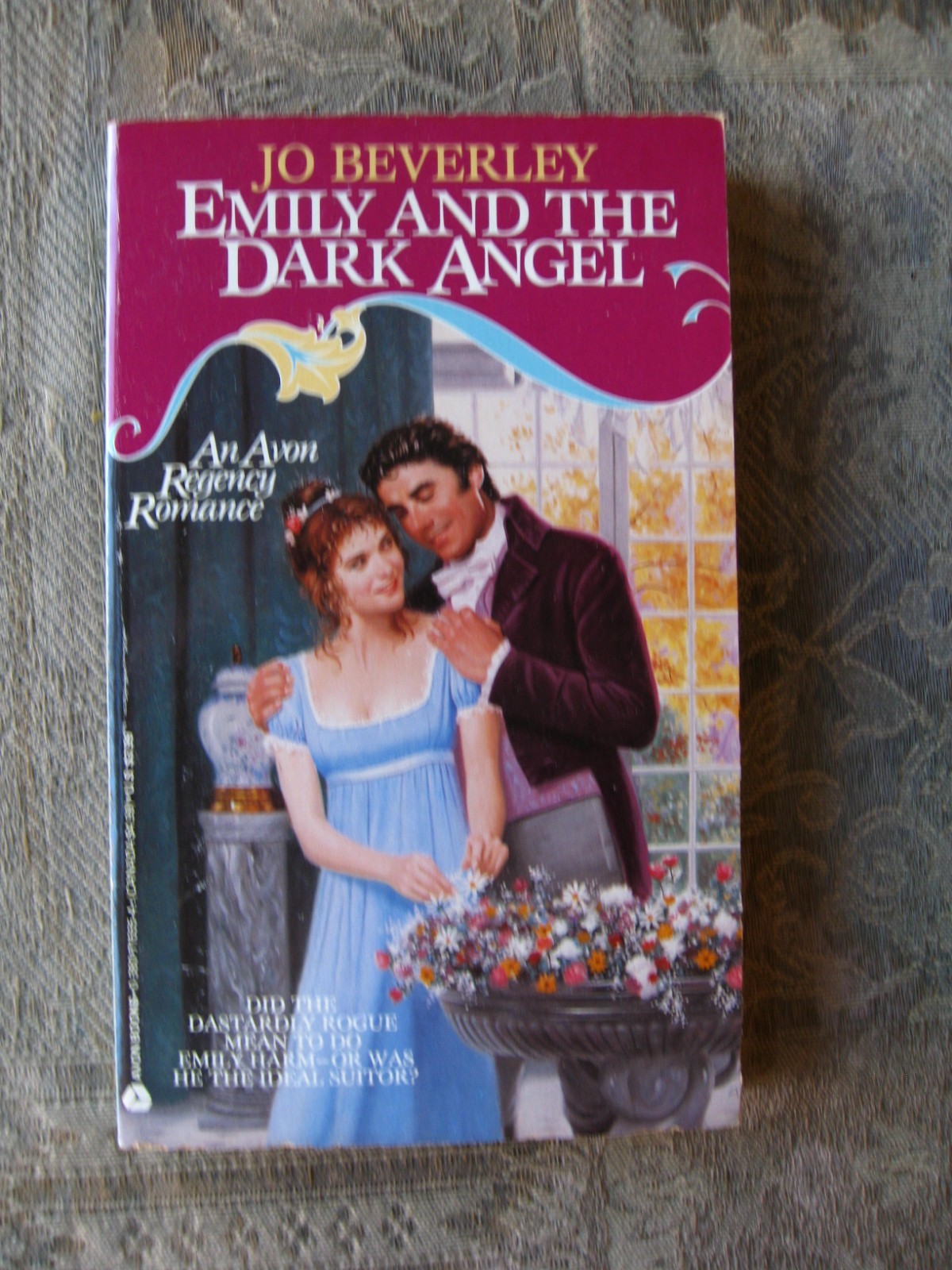 Jo Beverley – Emily and the Dark Angel (Lovers and Ladies #4) 1992 – paperback