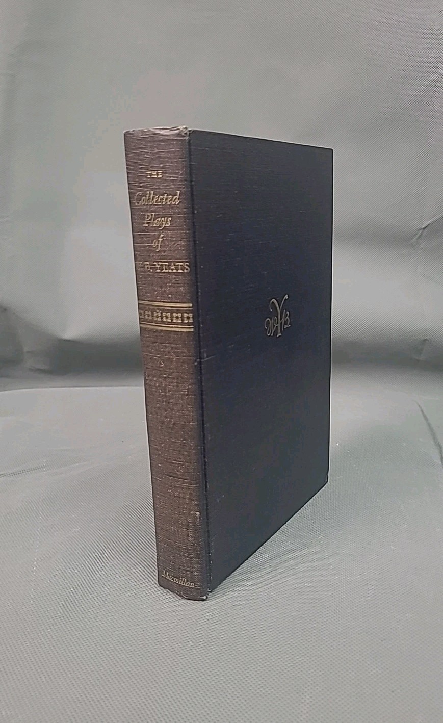 W. B. YEATS / The Collected Plays of W. B. Yeats 1962 NO Dust Cover