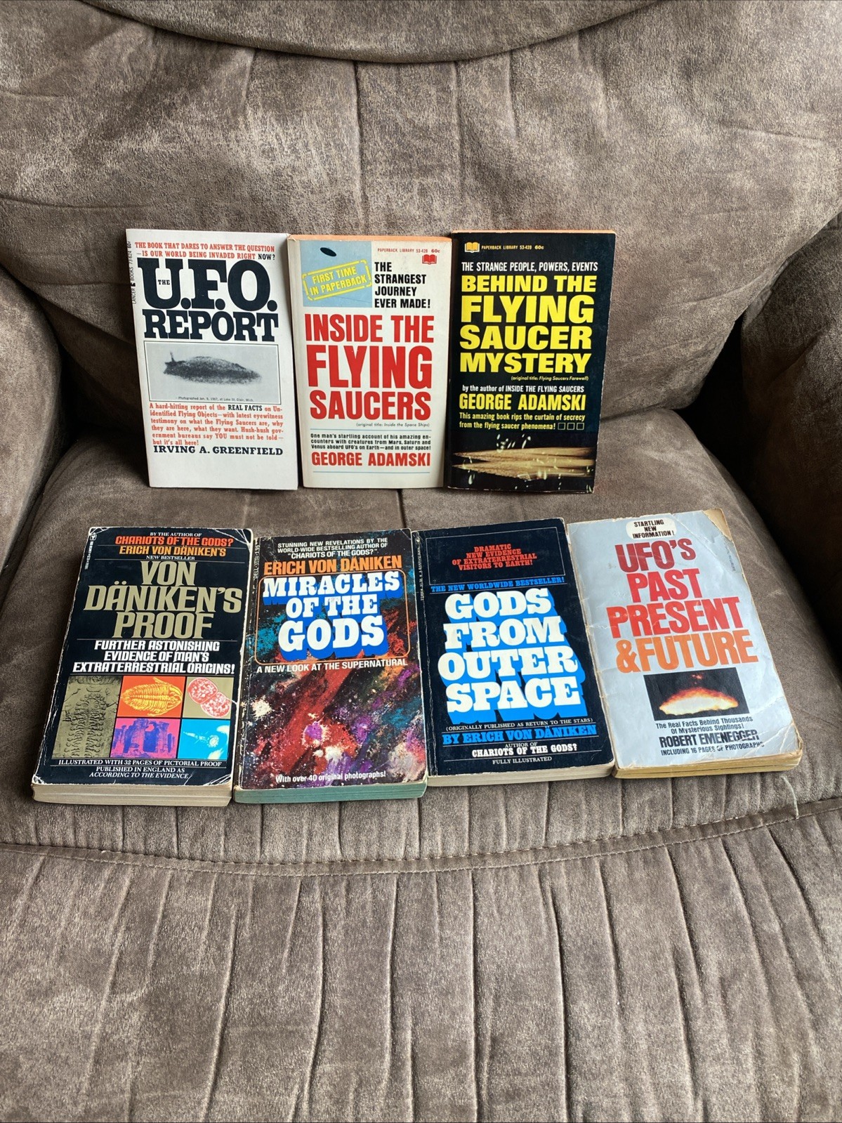 1960’s 70’s UFO Flying Saucer Extraterrestrial ALIEN Ufology Books Lot Of 7 PB