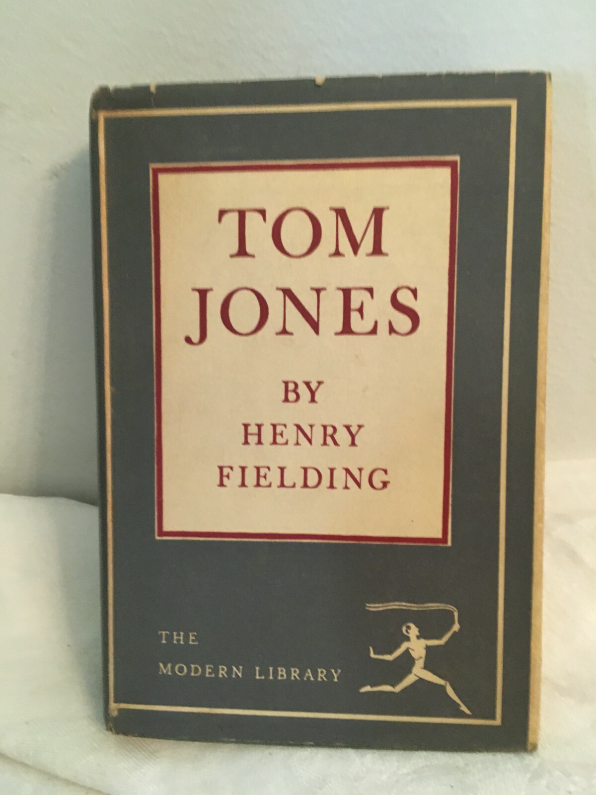1950 TOM JONES Henry Fielding HB DJ Modern Library #185