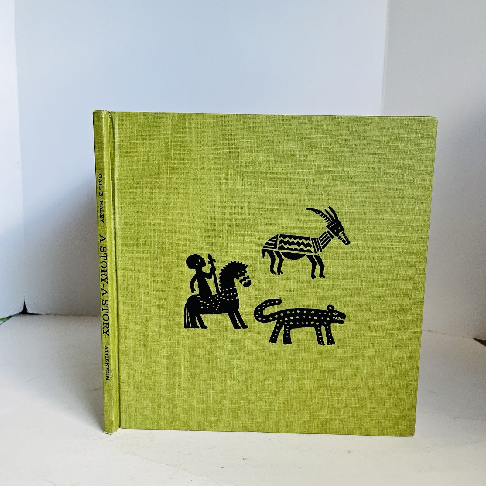 A Story A Story Gail E. Haley Signed Inscribed 10th Printing HC African Folktale