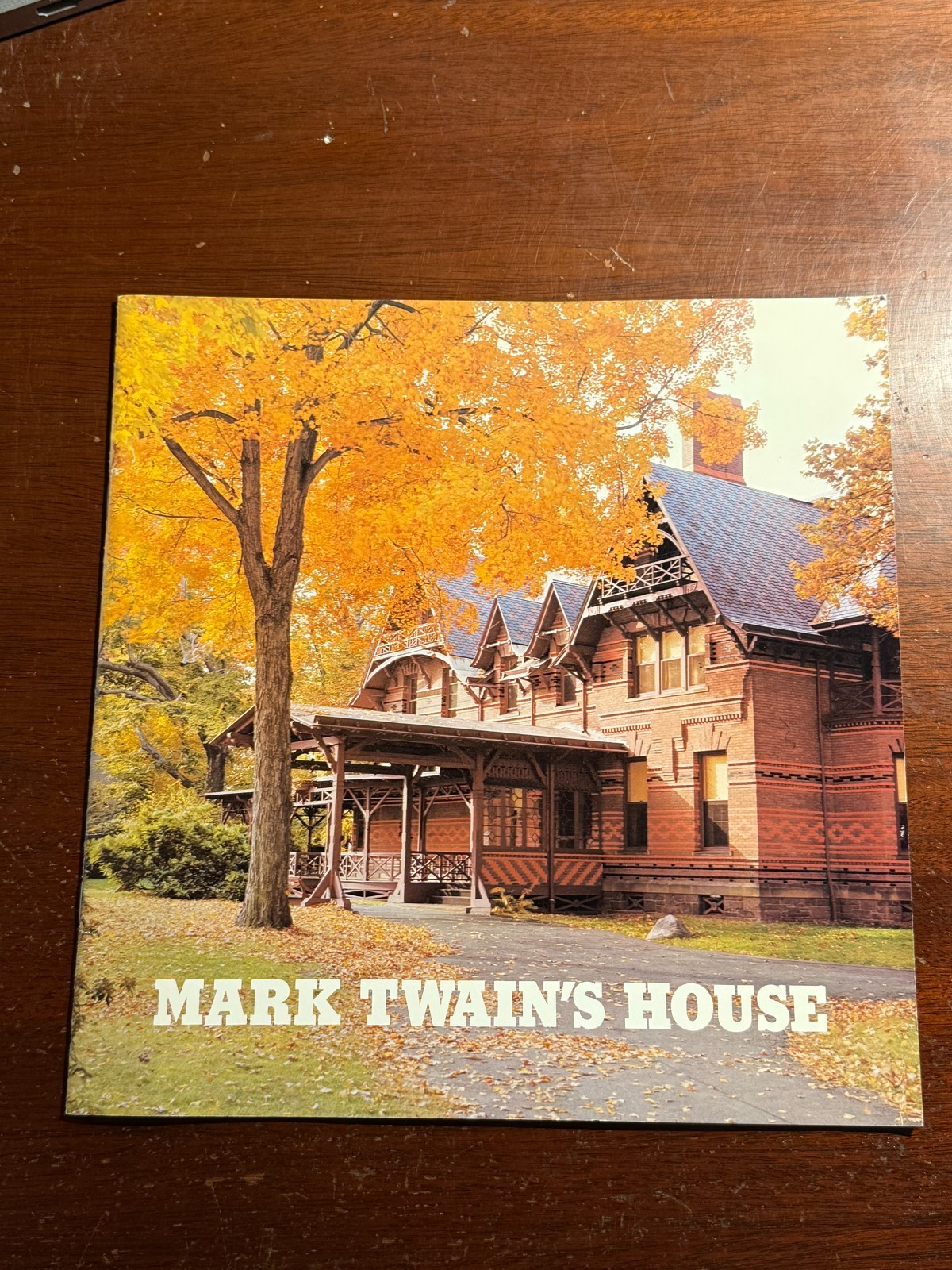 Mark Twain’s House Hartford Connecticut 1995 Henry Darbee Vintage Booklet