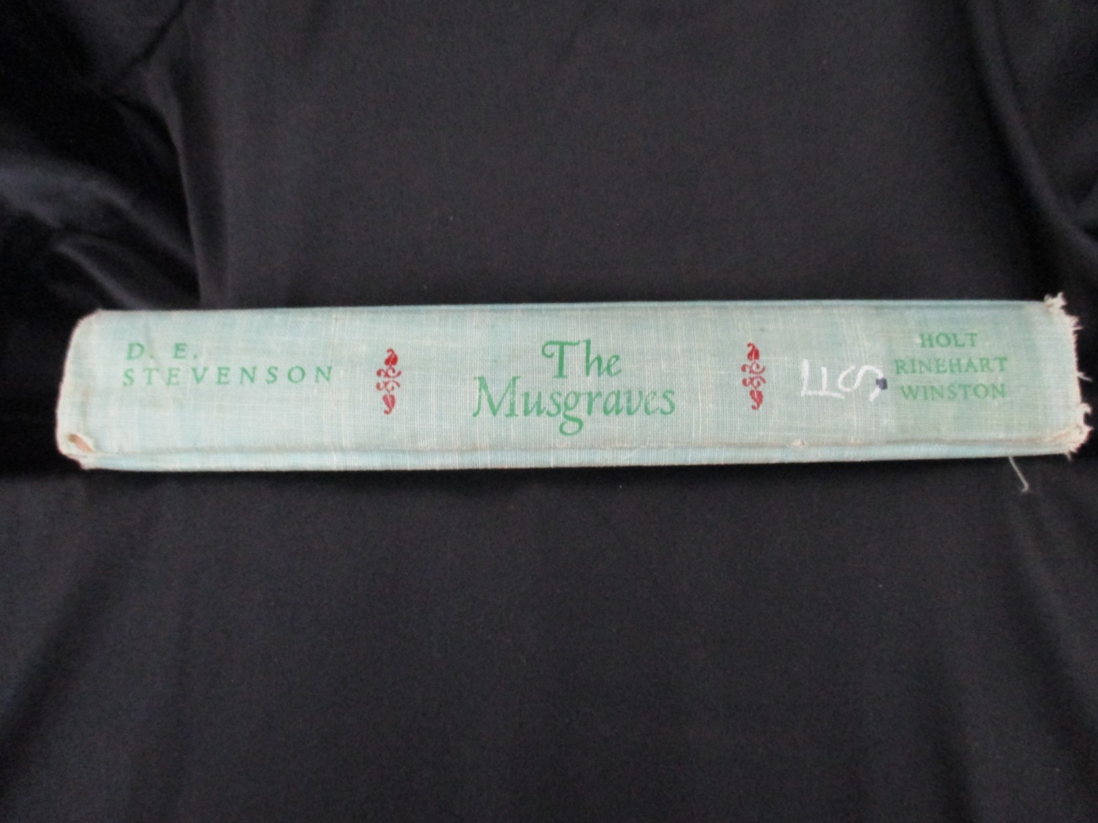 The Musgraves by D E Stevenson HC 1960 First Edition