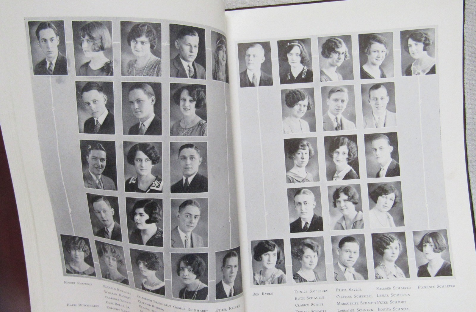 1925 Lake View High School Chicago Illinois The Red & White Yearbook Book