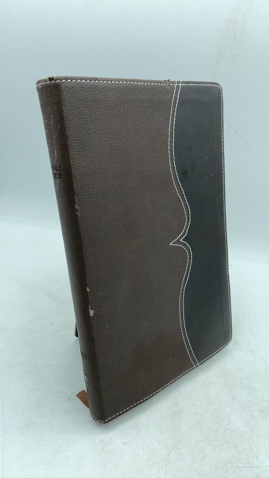 Holy Bible: New International Version, NIV Thinline Bible Hardcover NIV Thinl…