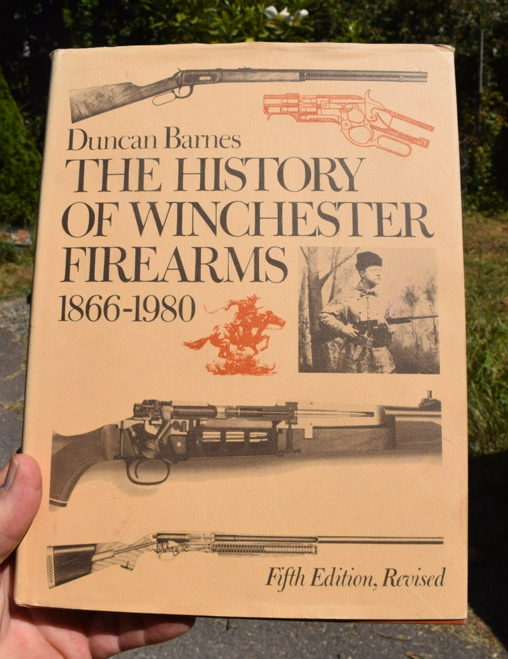 The History Of Winchester Firearms 1866 – 1980 5th Editio, Duncan Barnes HB/DJ
