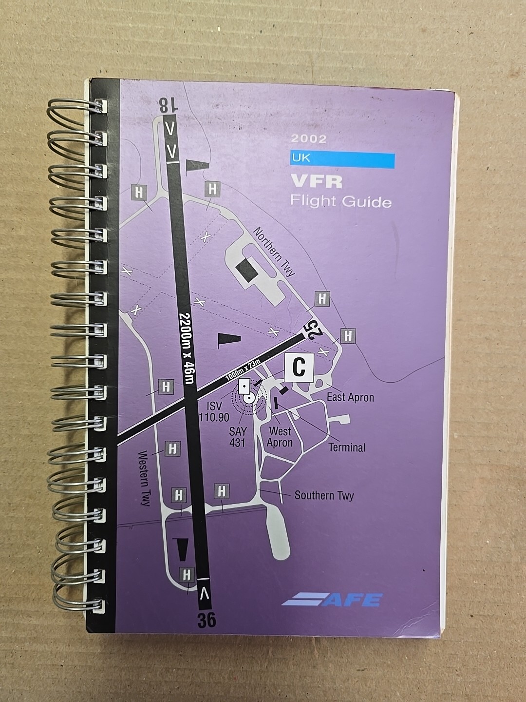 UK VFR Flight Guide 2002 (Spiral Bound Softcover).
