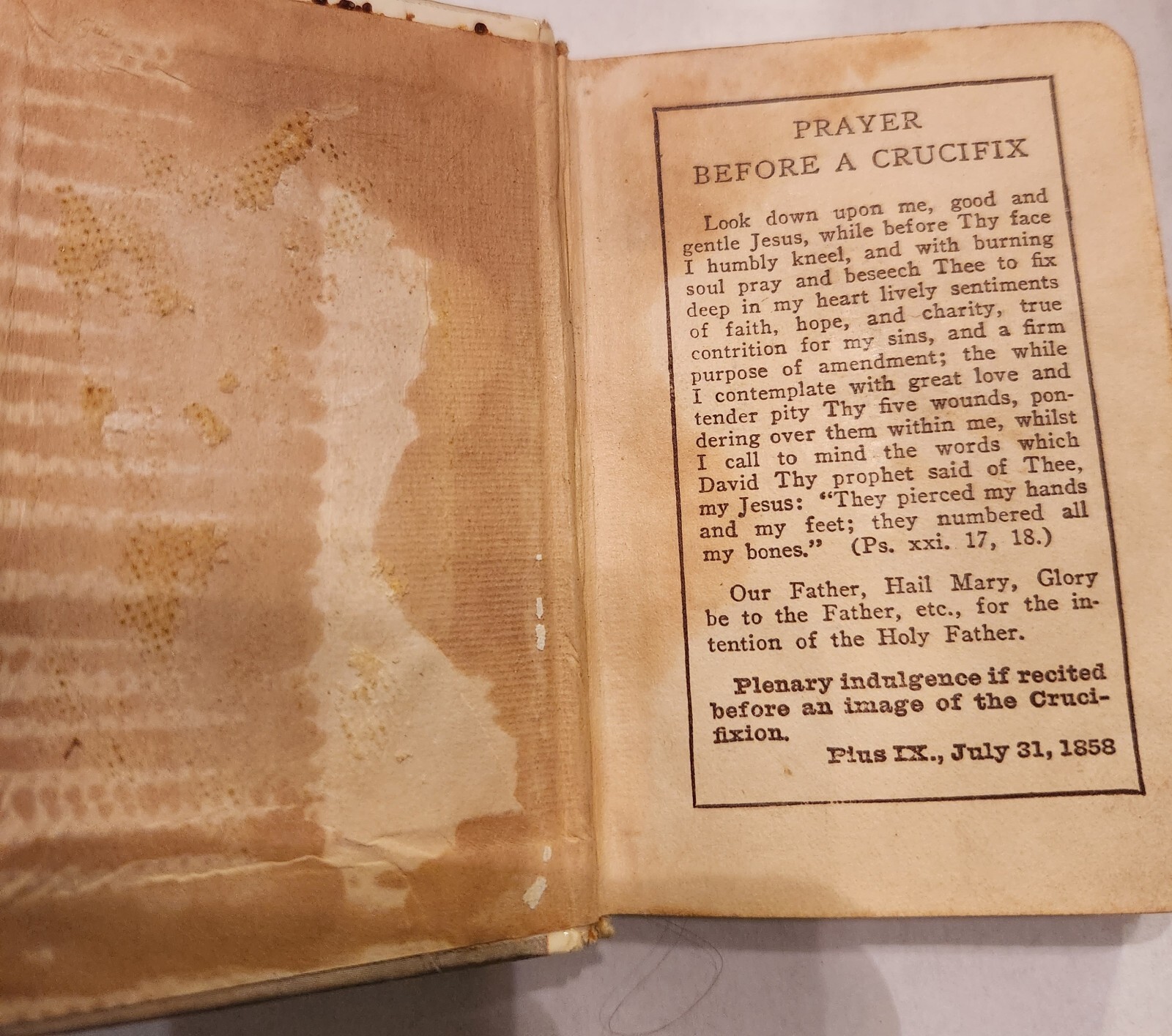I PRAY. A New and Complete Prayer Book Especially Prepared for the Young. 1958