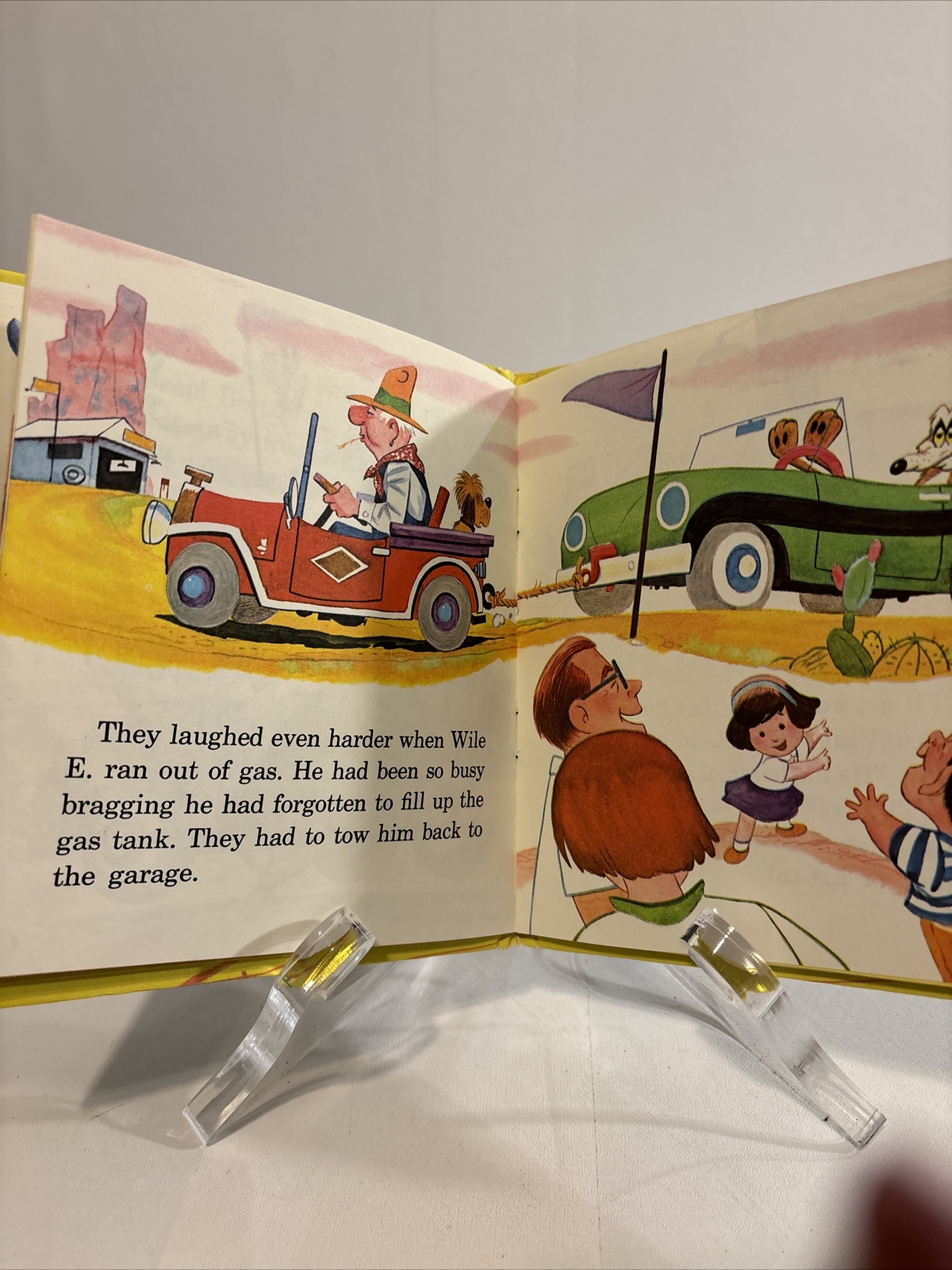 Whitman Tell A Tale Book Road Runner And The Bird Watchers – 1968 publication