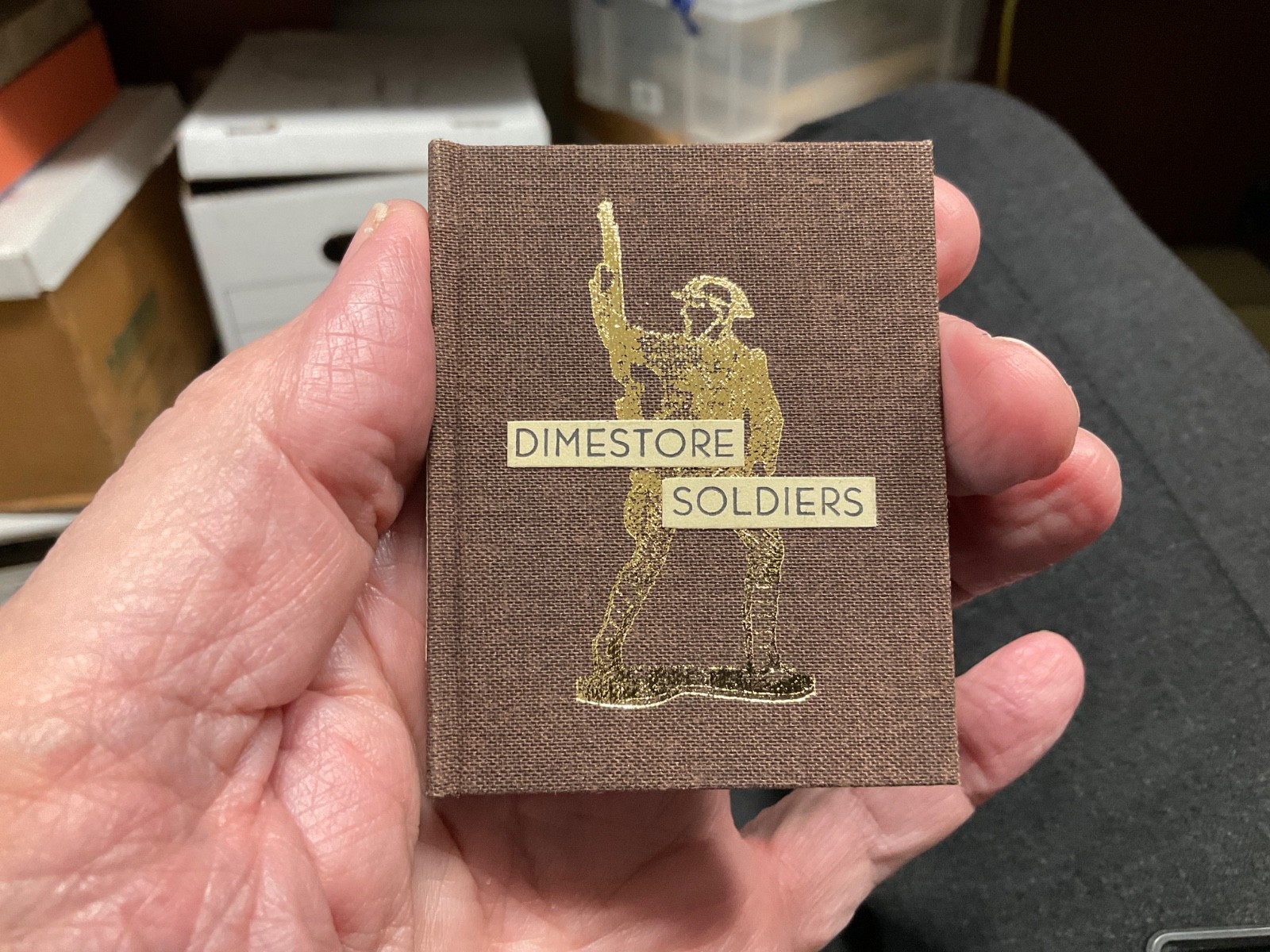 Gordon Rouze, Dimestore Soldiers, Arm & Hammer Press Miniature, 2004, Ltd. 33/50