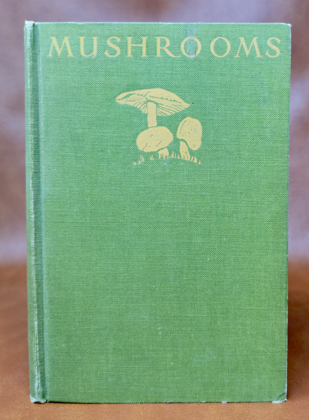Mushrooms A handbook of edible and inedible W.B. McDougall 1925