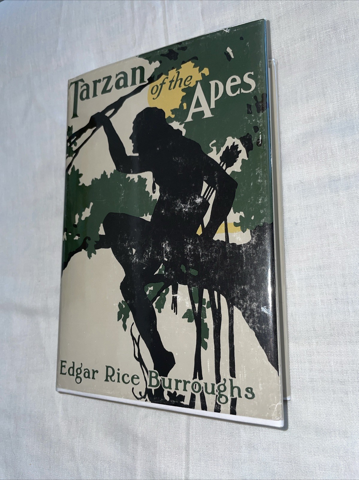 near fine – TARZAN of the Apes – Edgar Rice Burroughs – HC – DJ dust jacket