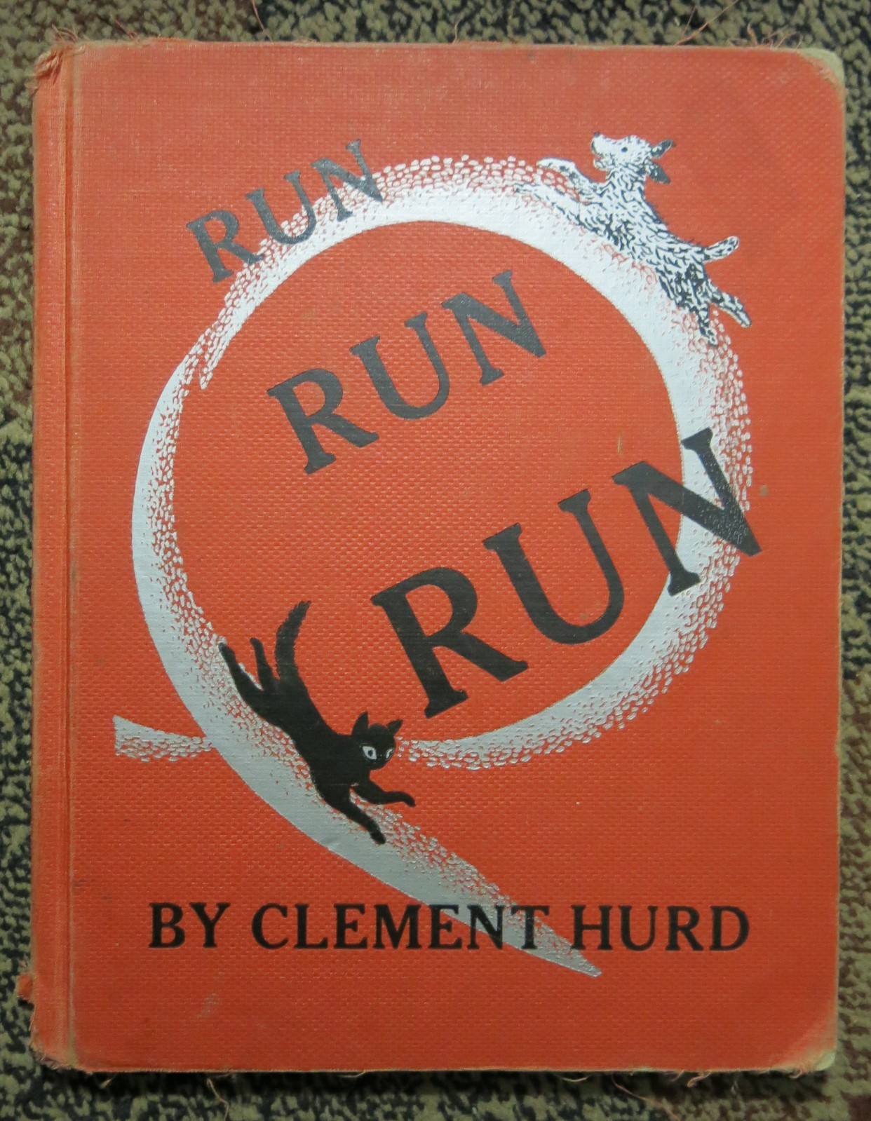 Run Run Run by Clement Hurd – 1951 Hardback Ex-Library