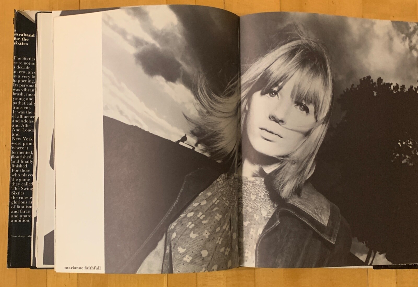 DAVID BAILEY & PETER EVANS – GOODBYE BABY & AMEN 60’S – 1ST ED. – 1969 – DJ.