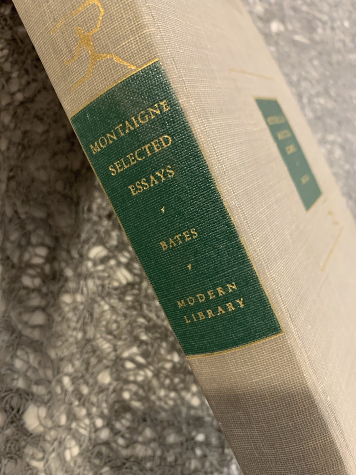 Montaigne : Selected Essays : Modern Library (HC) : Vintage