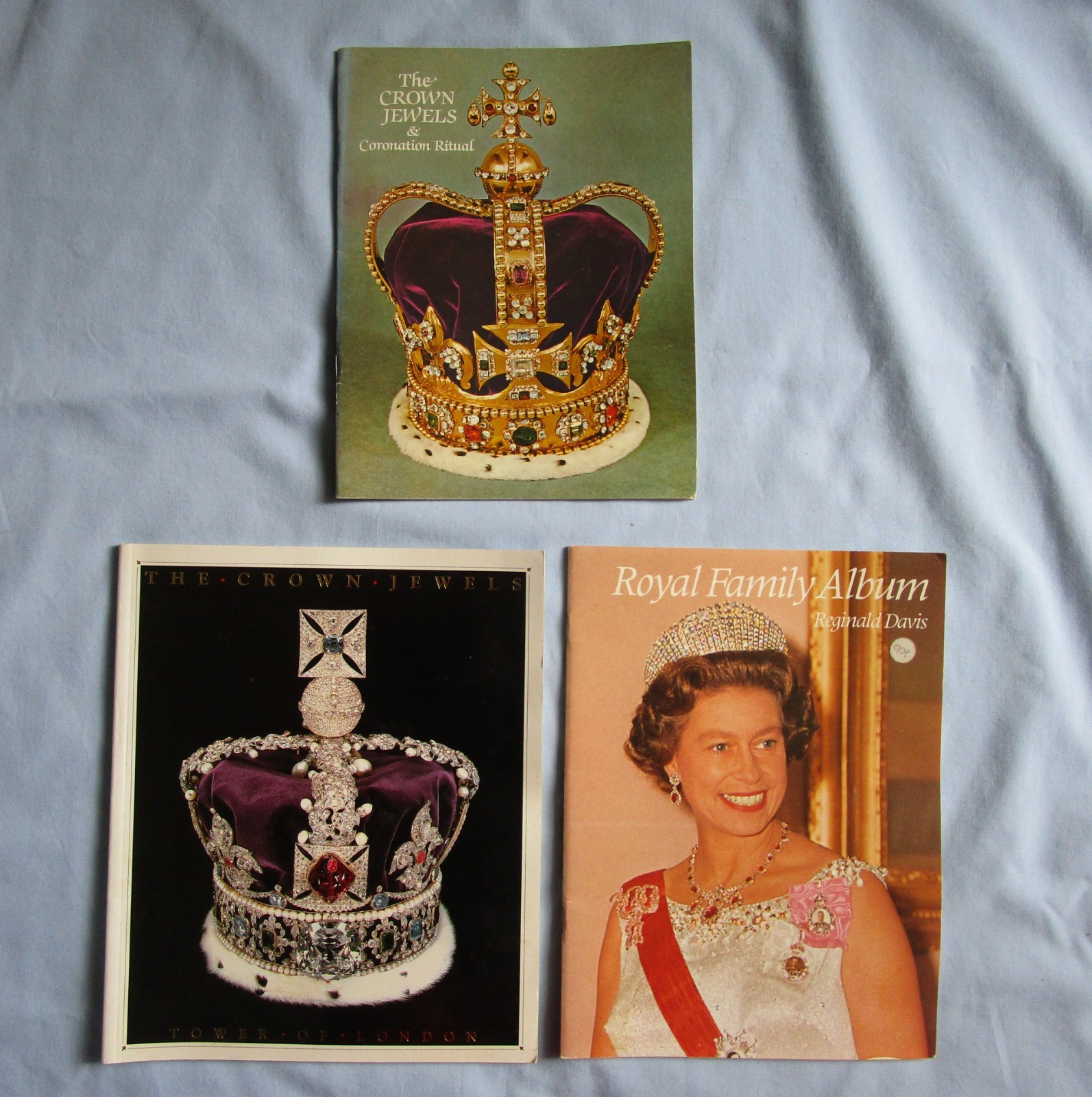 Lot British Royalty Books 2 On The Crown Jewels 1 Royal Family Album 1979-1988