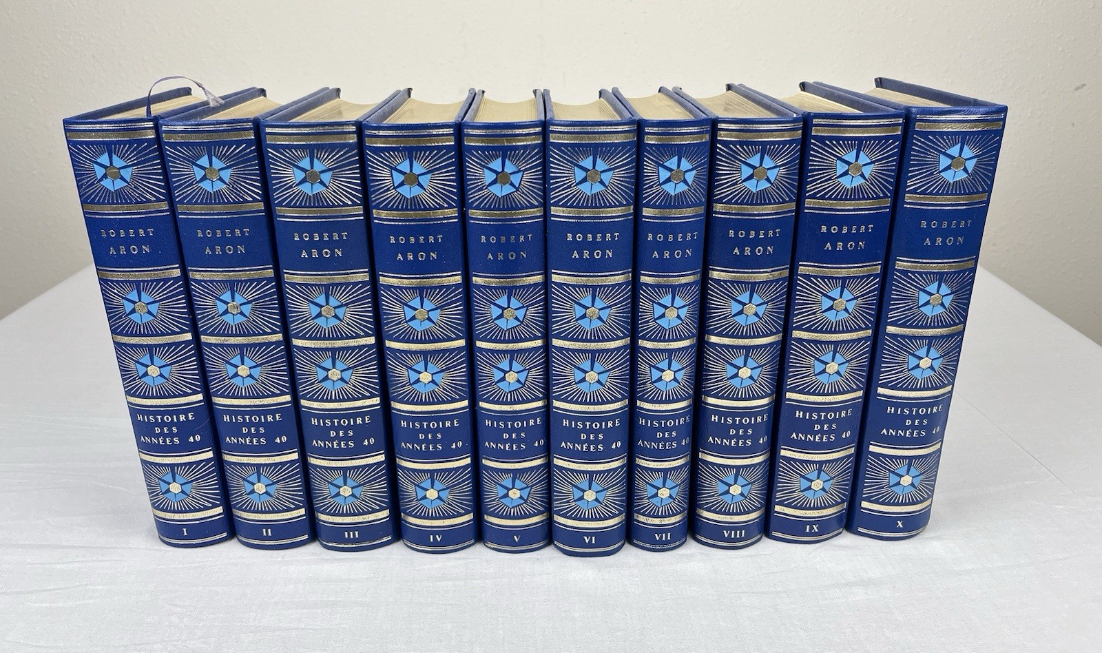 Vintage Robert Aron Histoire Des Années 40 en 10 Volumes Hardcover VGC