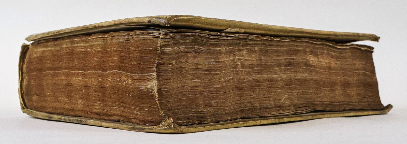 Herodotus / ERODOTOU ALIKARNASSEOS ISTORION LOGOI TH EPIGRAFOMENOI MOUSAI 1715
