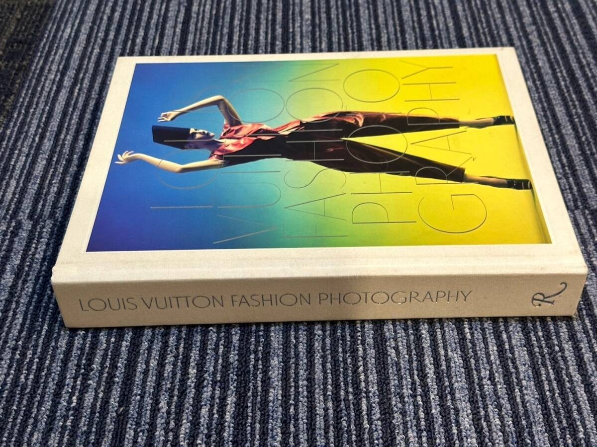 Louis Vuitton Fashion Photography Book (English Edition) – Large Hardcover