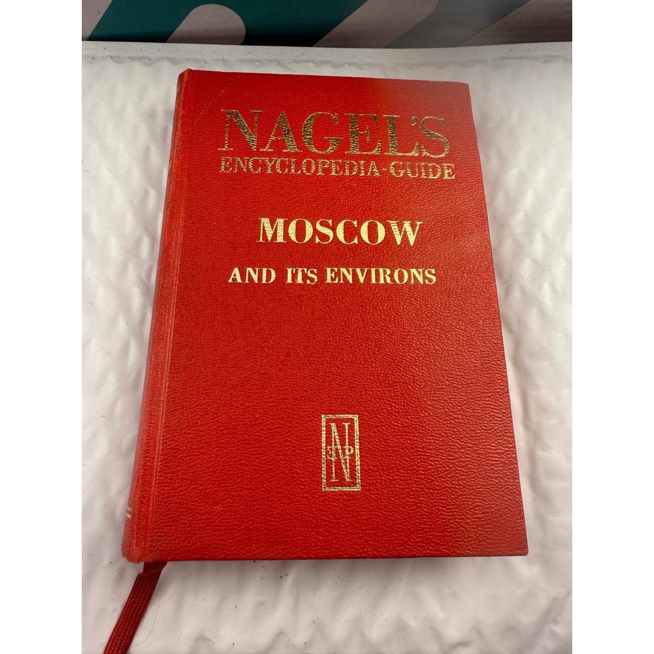 NAGELS ENCYCLOPEDIAGUIDE MOSCOW AND ITS ENVIRONS Hardcover travel history Russia