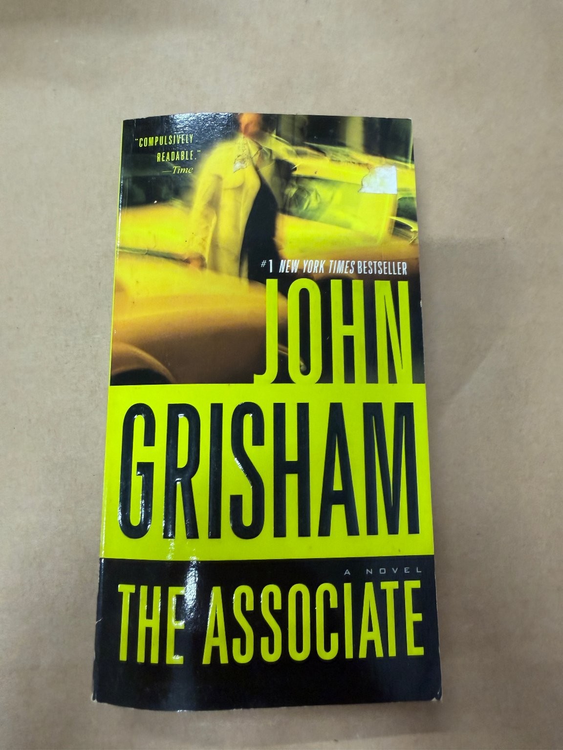 The Associate John Grisham Novel Thriller Suspense Paperback 2010