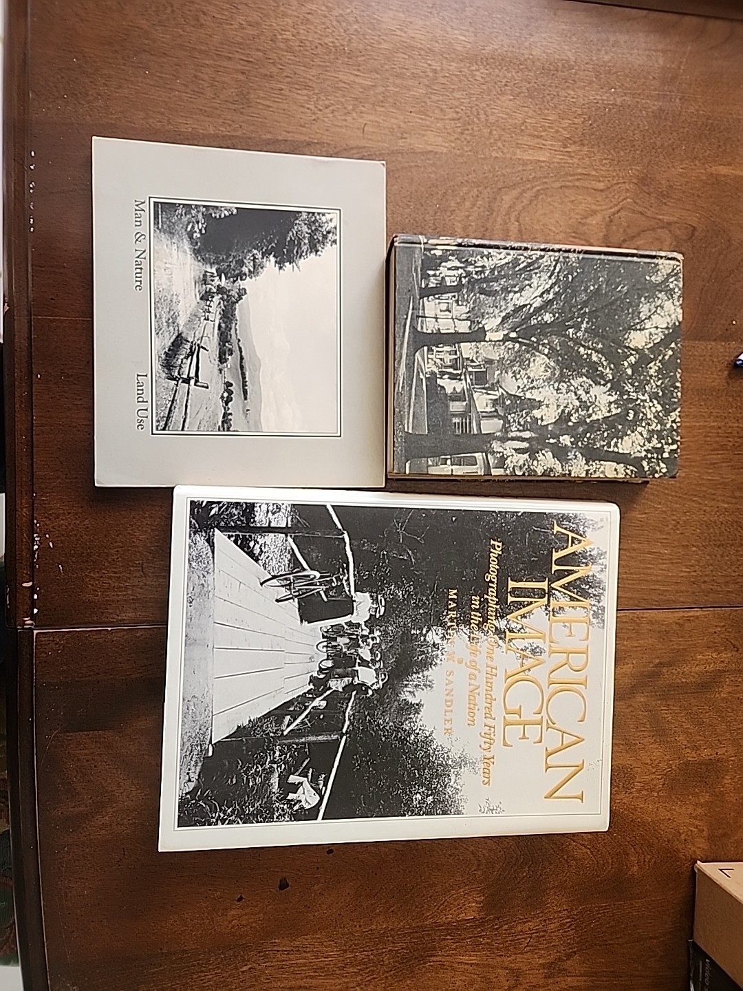 Book Lot (3) – American Image 1989 HC/DJ, How America Lives 1941, Land Use 1975