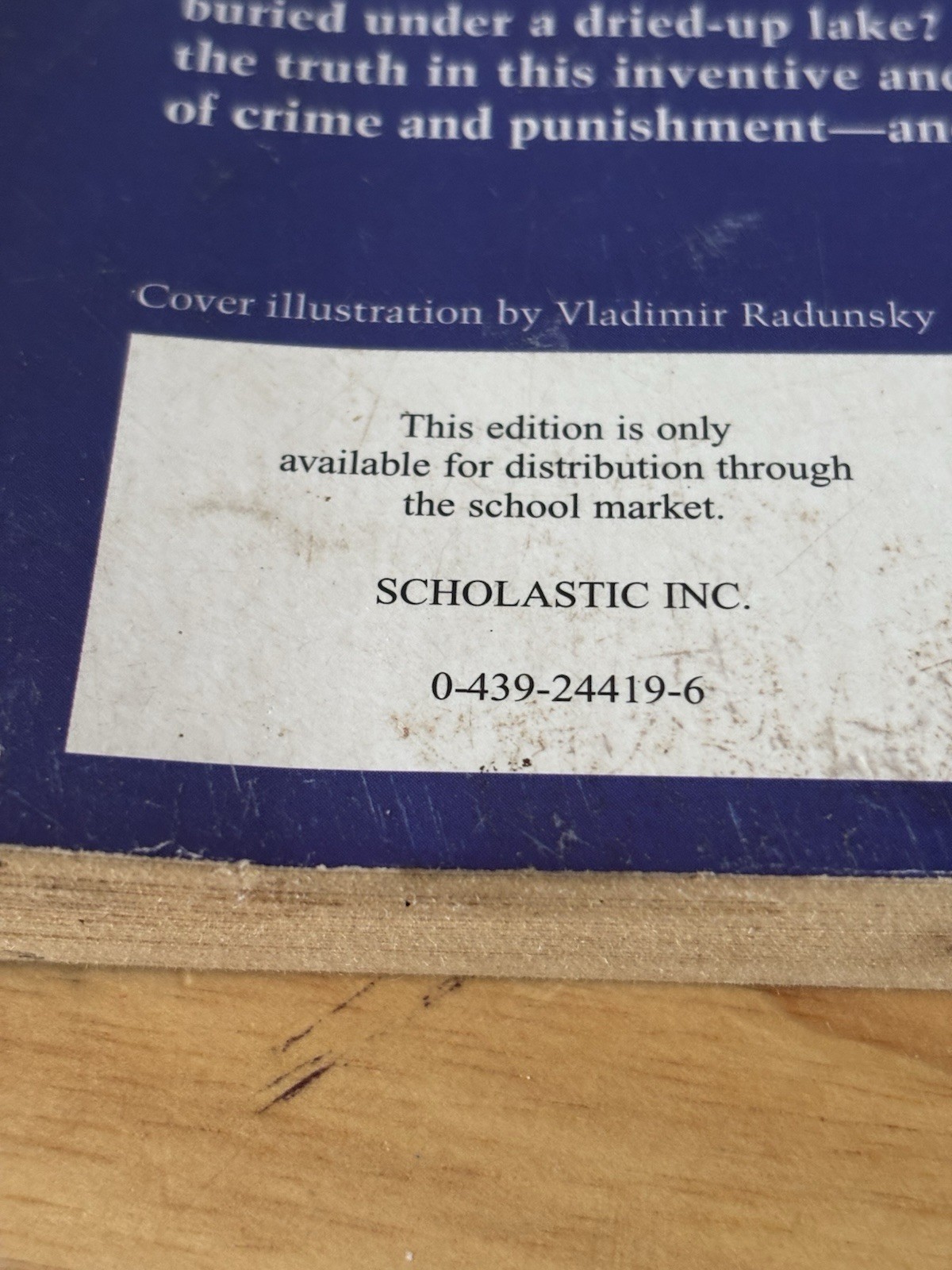 Vintage Book HOLES ?Louis Sacher scholastic Books Inc, 1998 Random House