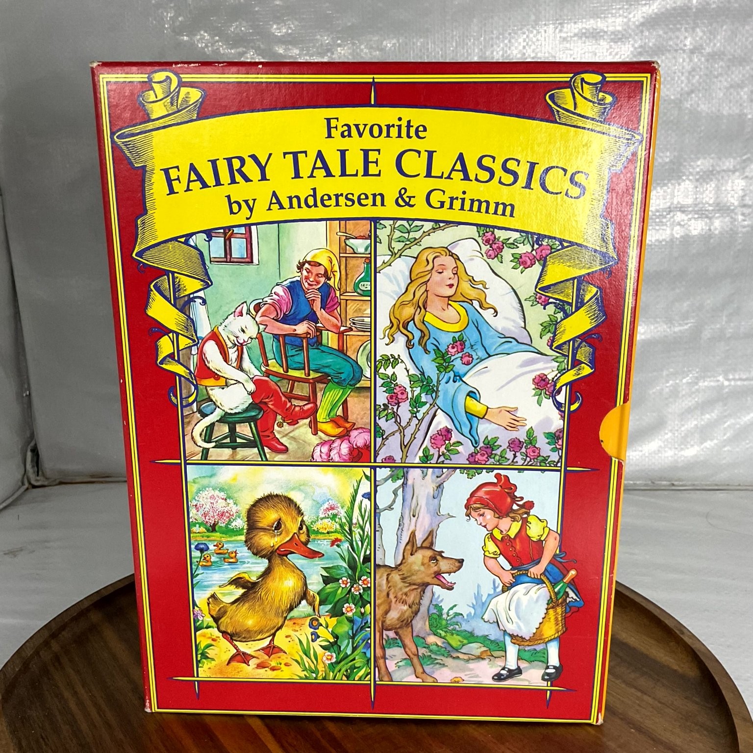 Favorite Fairy Tale Classics Andersen & Grimm 1987 Illustrated Box Set